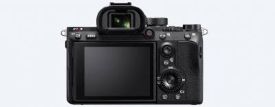 Sony α7R III with 35mm Full-Frame Image Sensor Camera - ILCE-7RM3A