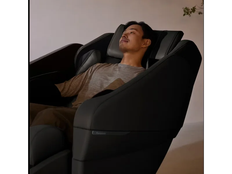 Panasonic Real Pro Ultra Prestige  Full-body Massage Chair Black - EPMAN1K